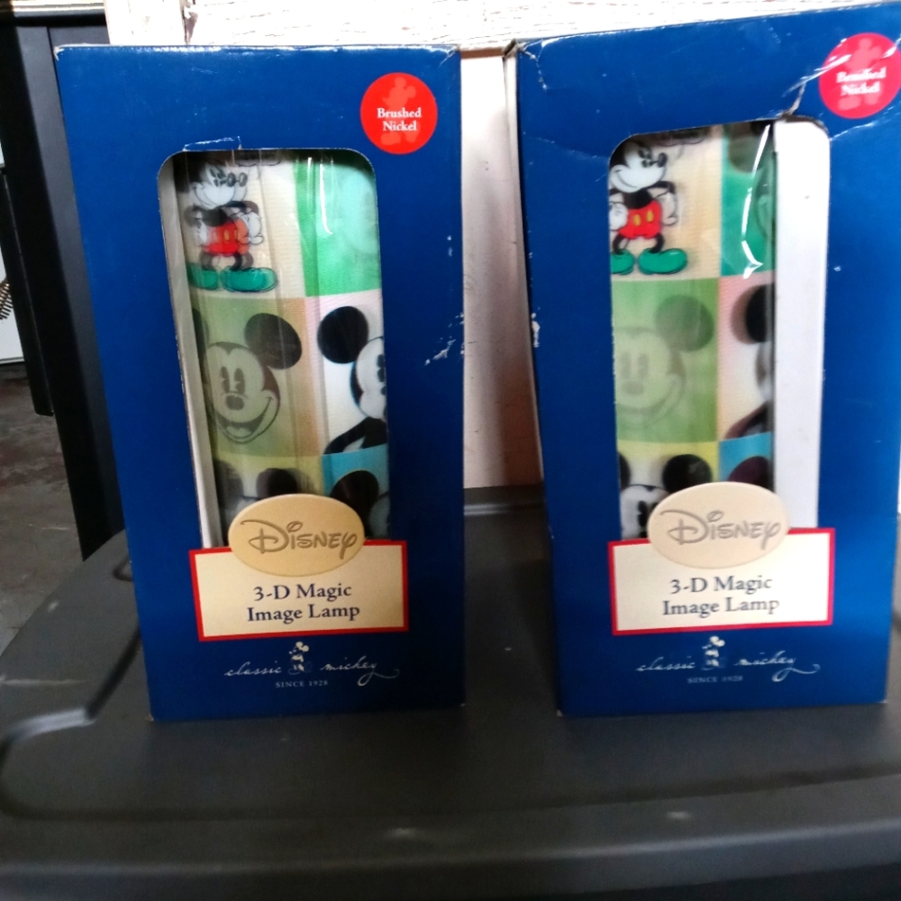 NIB Mickey Mouse 3D Image Lamp